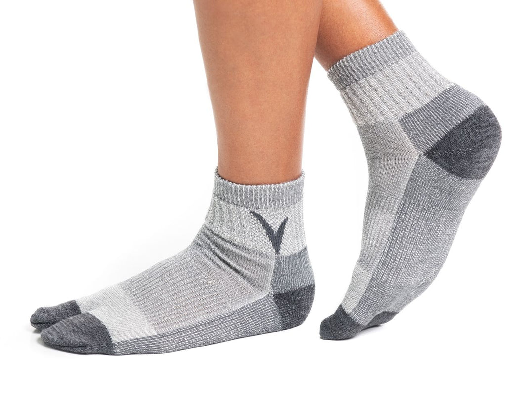 V-Toe Light Grey Wool Casual or Hiking Flip-Flop Tabi Big Toe Chaco Socks